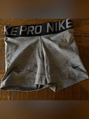 Nike Pro Dri-FIT 3" Compression Shorts work out Size Small